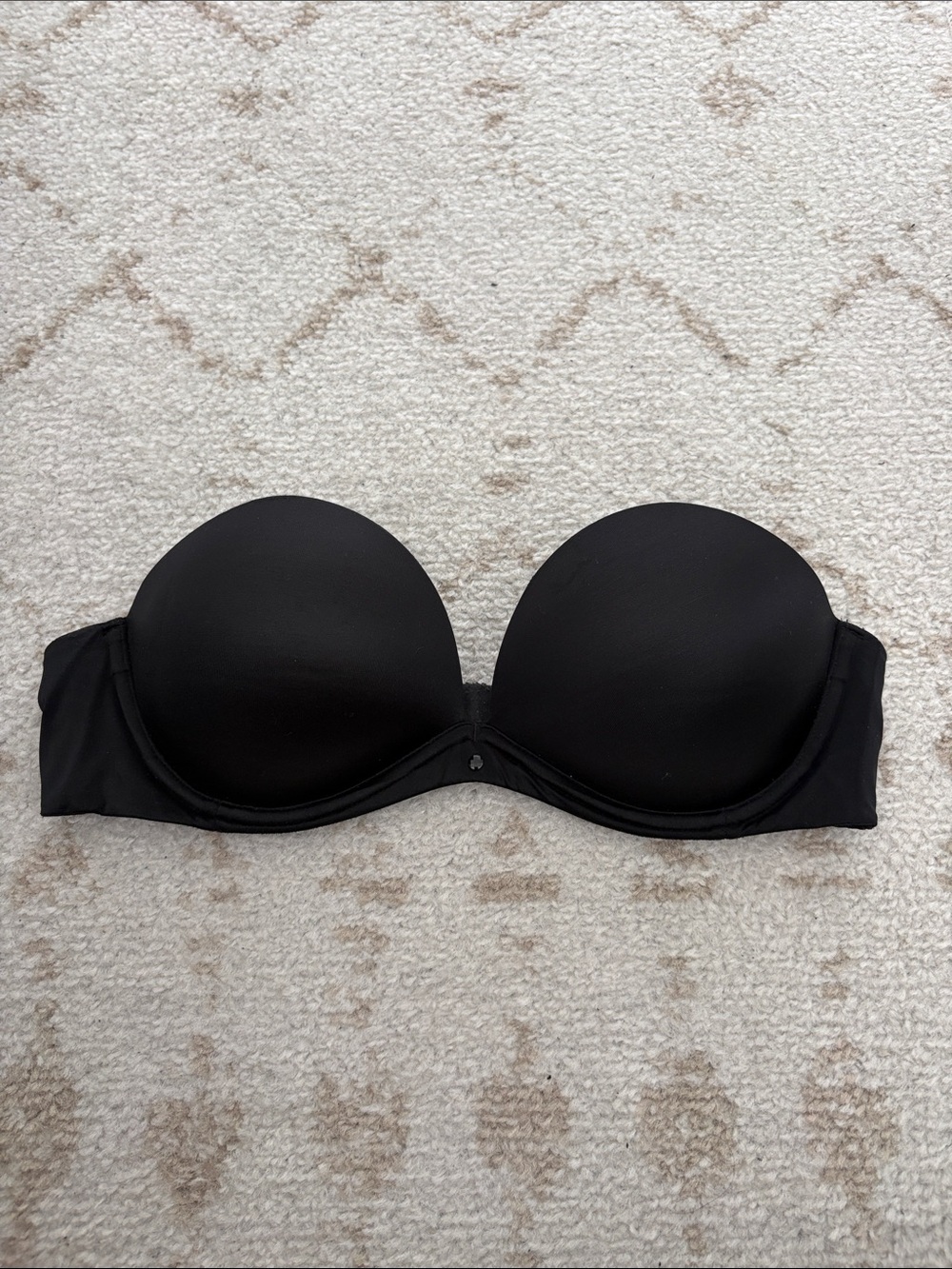 Victoria's Secret Strapless Smooth Black Bandeau Bra